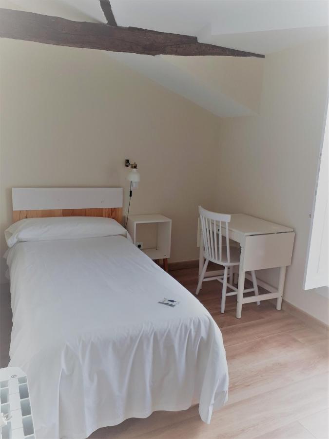 Hostal Lierganes Fluviarium Rooms Eksteriør bilde